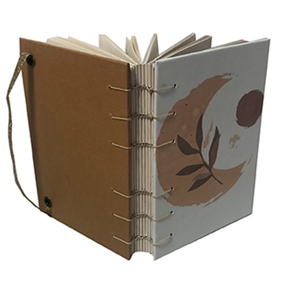 Libreta vintage media luna
